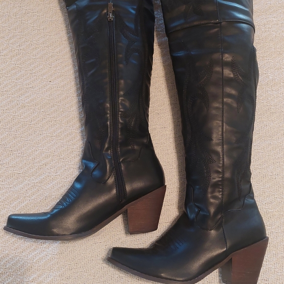 Black Western Knee-High Boots - Picture 3 of 8